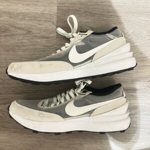 Nike Men's Cream and Gray Sneakers